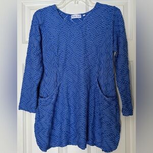 Habitat Blue/White Textured 3/4 Sleeve Top in Small